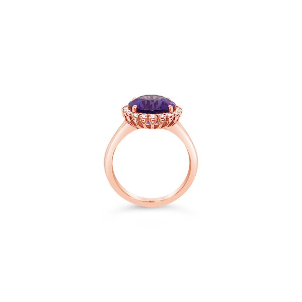 Anillo Amatista y diamantes.