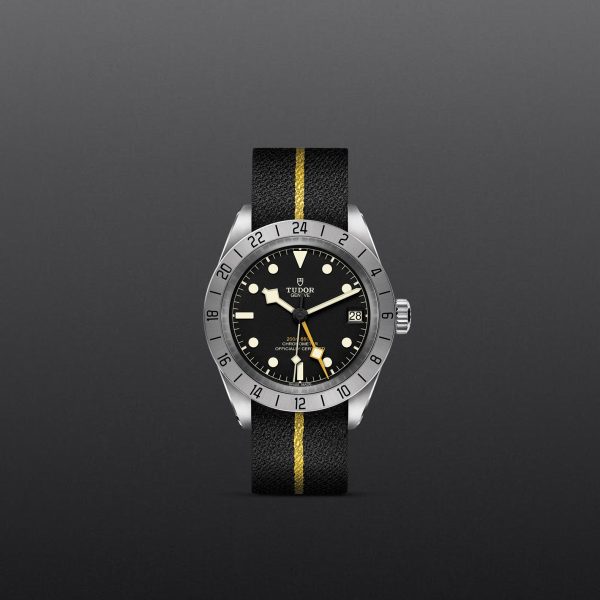 TUDOR Black Bay Pro - M79470-0002