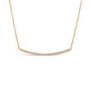 Collar con diamantes.