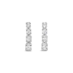 Aros de oro blanco 18k con 32 diamantes corte brillante y 40 diamantes corte baguette