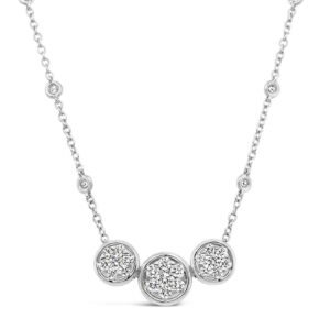 Collar de oro blanco 18k con 33 diamantes corte brillante